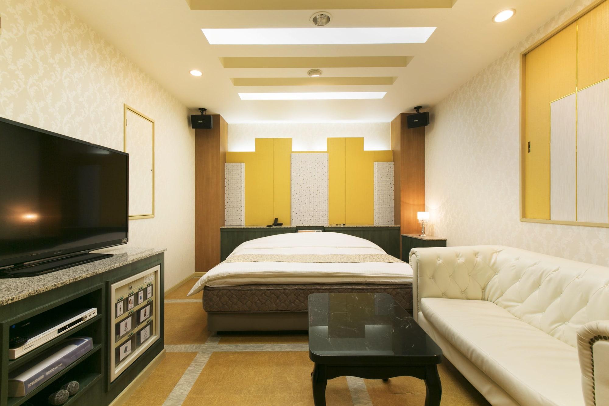 Hotel Atlantis Toyonaka (Adults Only) Экстерьер фото